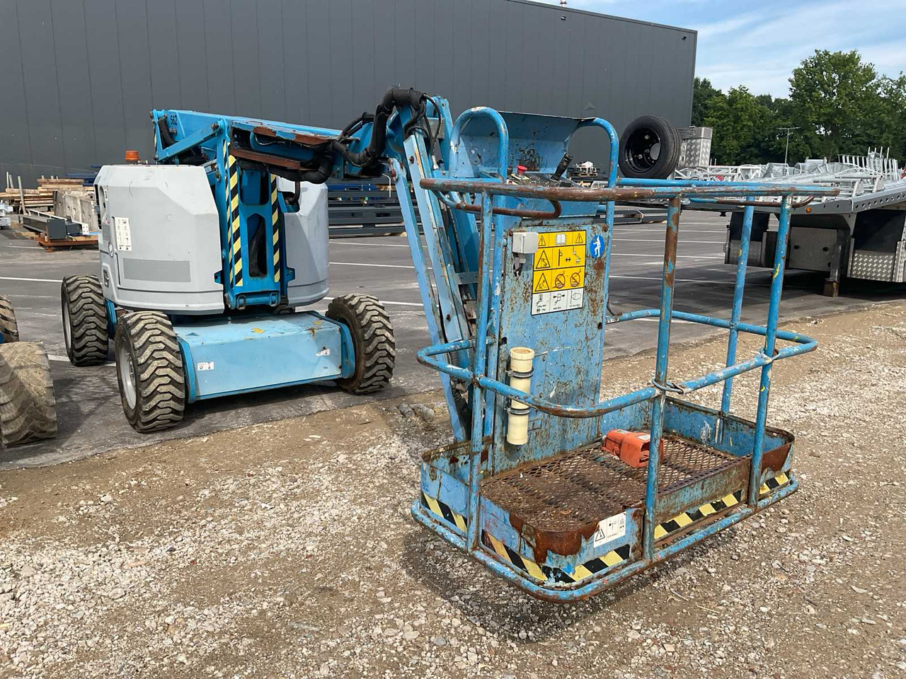 Genie Z-34/22 - Nacelle: photos 4 Genie Z-34/22 - Nacelle: photos 4