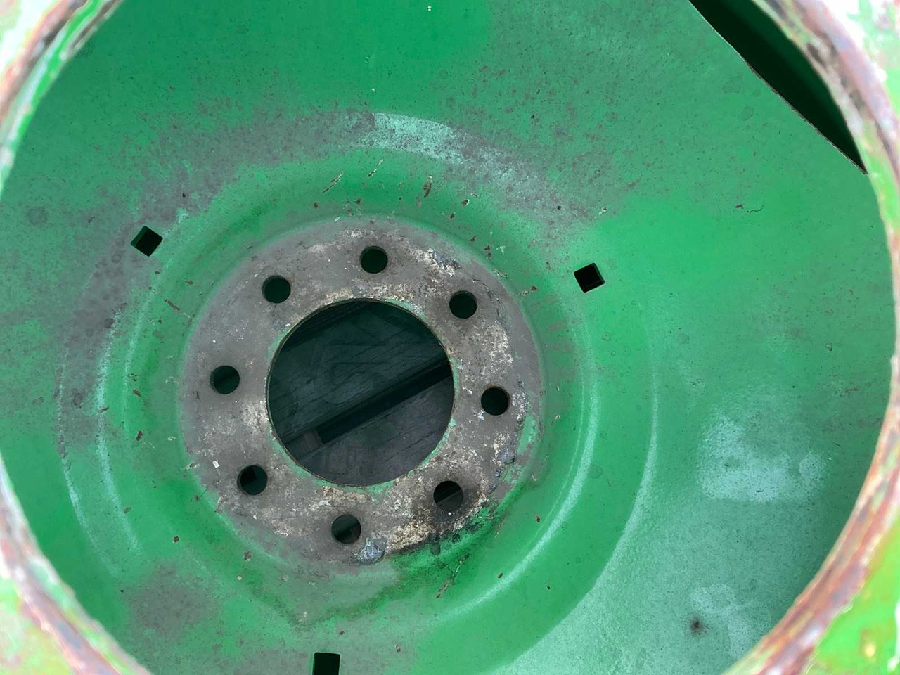 Pneus et jantes pour Tracteur agricole Good Year Super Traction Radial: photos 10 Pneus et jantes pour Tracteur agricole Good Year Super Traction Radial: photos 10