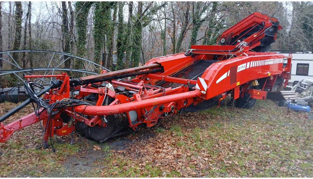 Grimme GT 170 S - Arracheuse de pommes de terre: photos 1 Grimme GT 170 S - Arracheuse de pommes de terre: photos 1