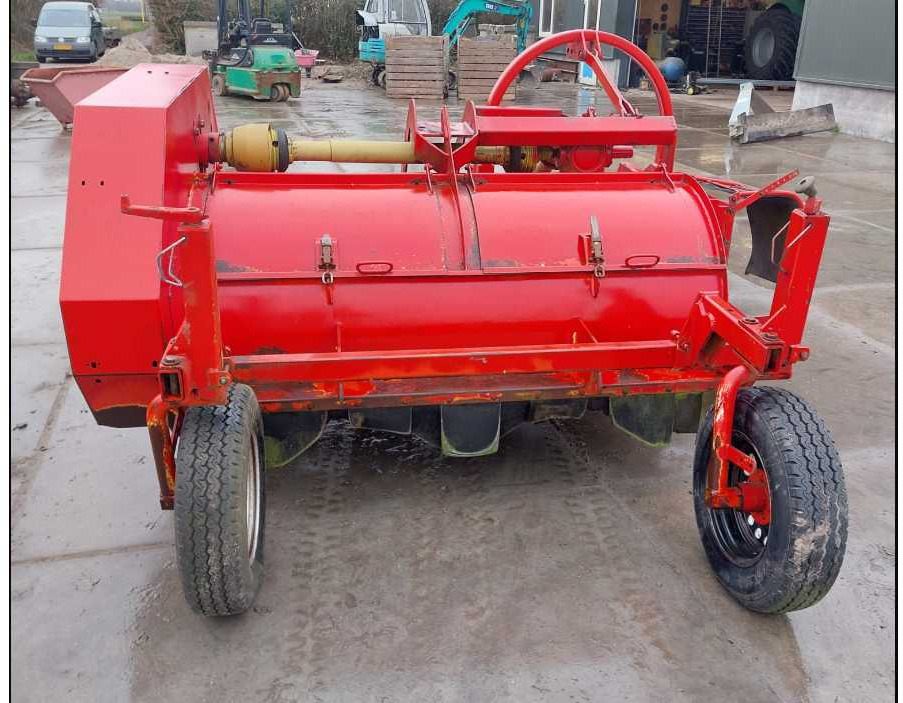 Grimme KS 1500 - Broyeur de fanes: photos 3 Grimme KS 1500 - Broyeur de fanes: photos 3