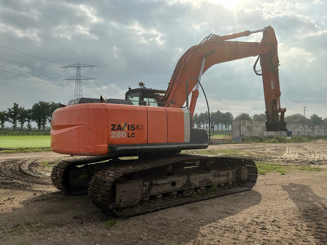 Hitachi ZX280 Lc - Pelle sur chenille: photos 5 Hitachi ZX280 Lc - Pelle sur chenille: photos 5