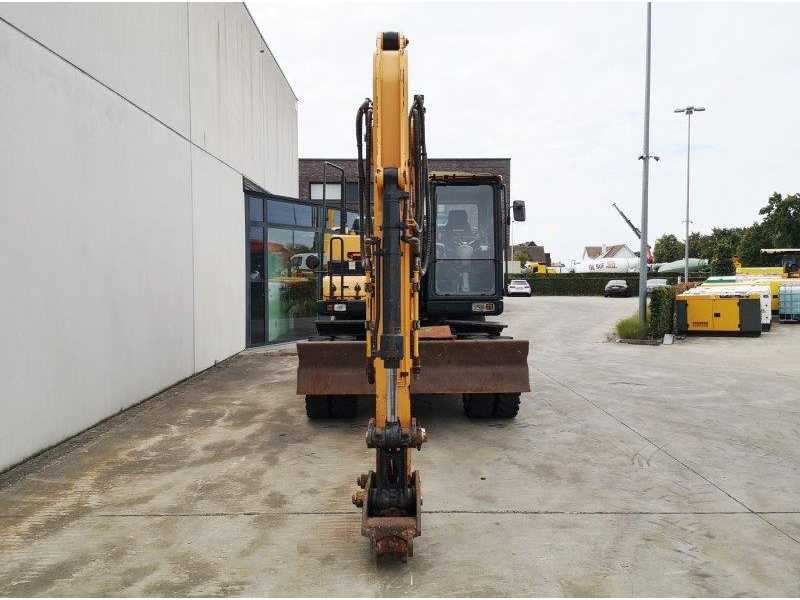 Hyundai HW140 - Pelle sur pneus: photos 3 Hyundai HW140 - Pelle sur pneus: photos 3
