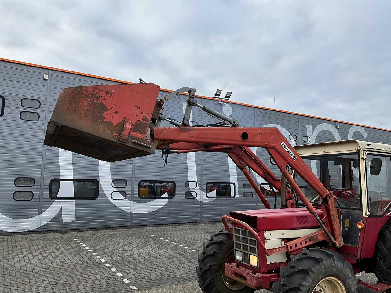 Tracteur agricole International 844AS: photos 18 Tracteur agricole International 844AS: photos 18