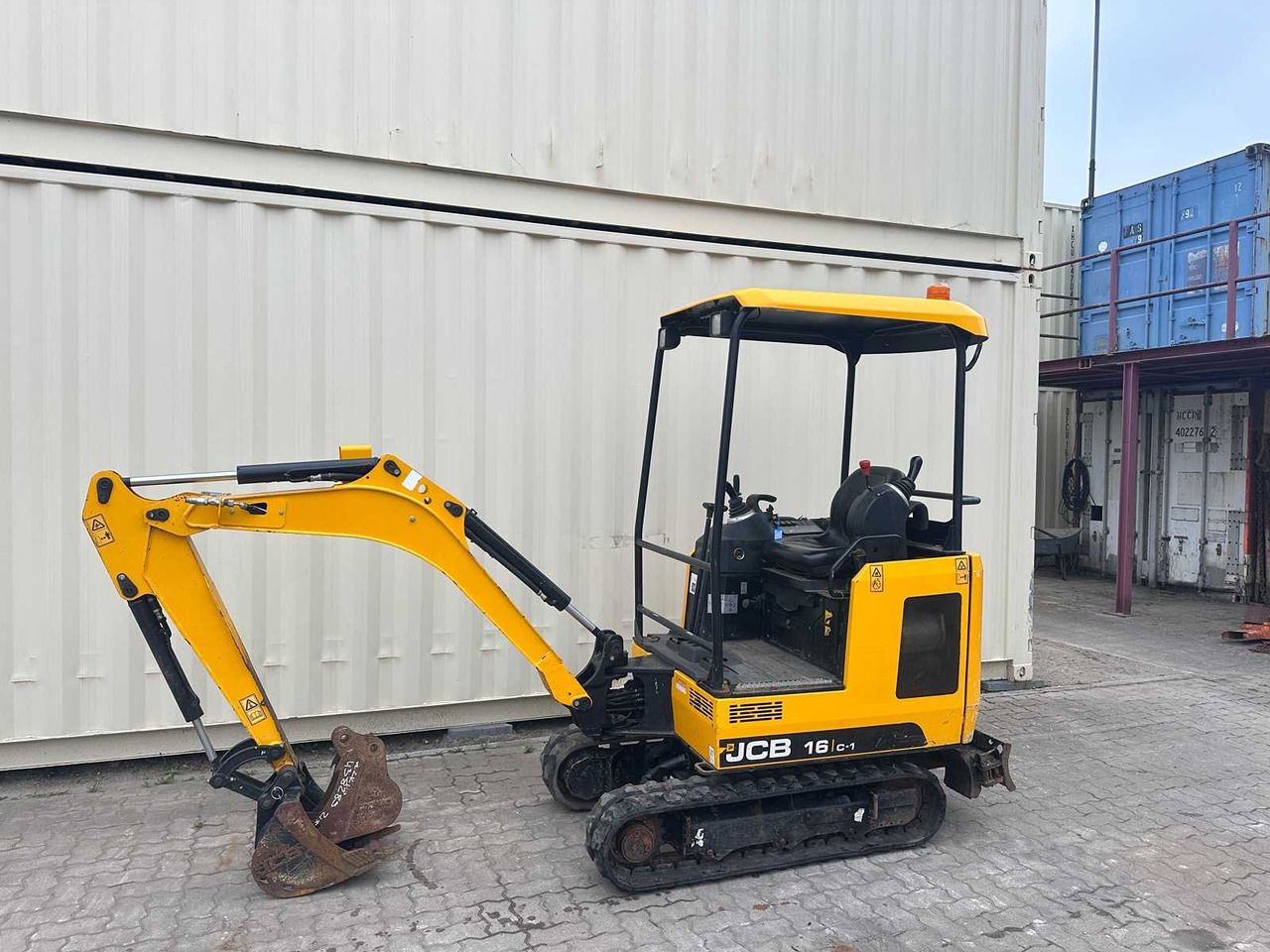 JCB 16C-1 - Mini pelle: photos 1 JCB 16C-1 - Mini pelle: photos 1