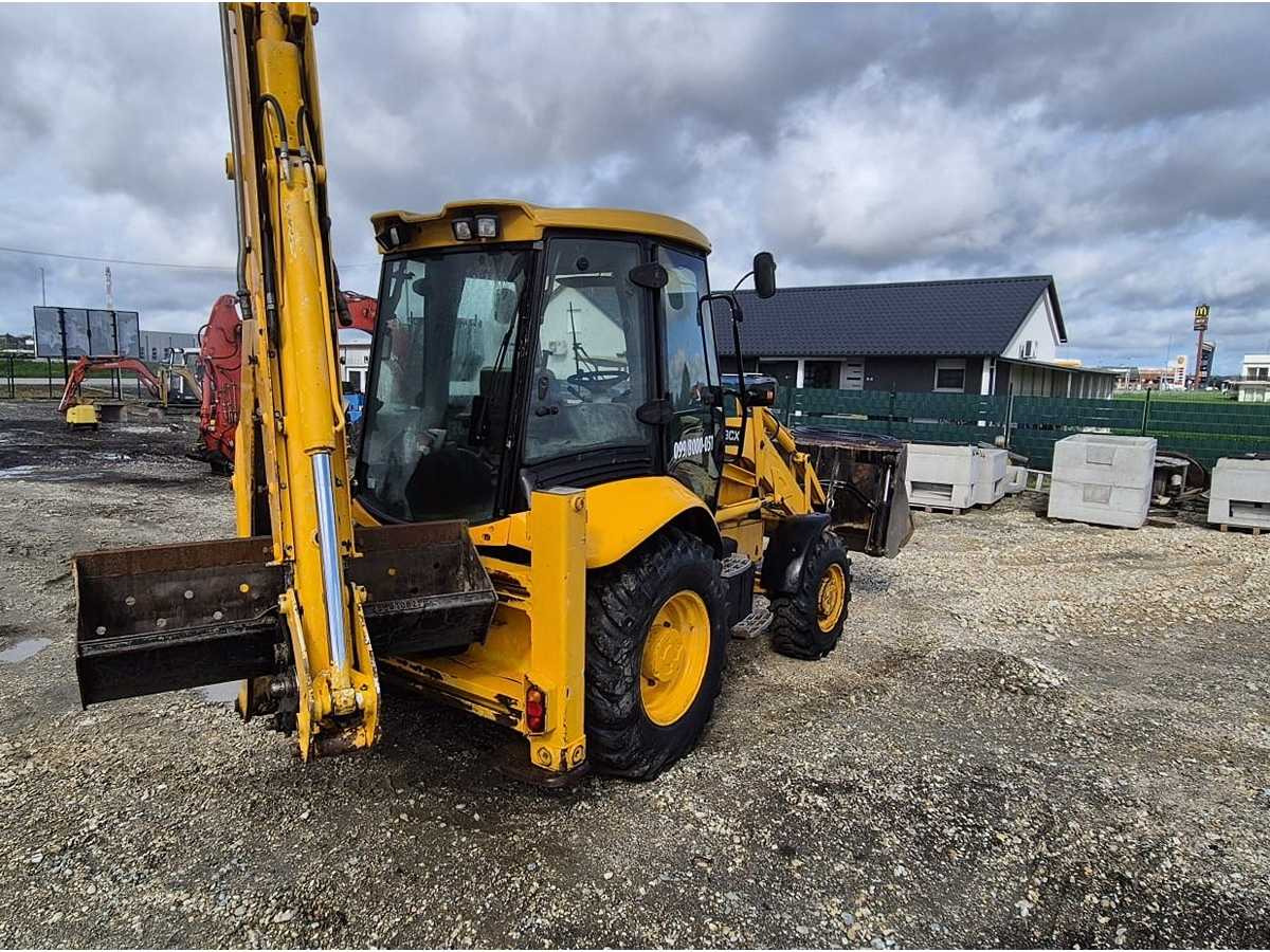JCB 3CX-4T - Tractopelle: photos 2 JCB 3CX-4T - Tractopelle: photos 2
