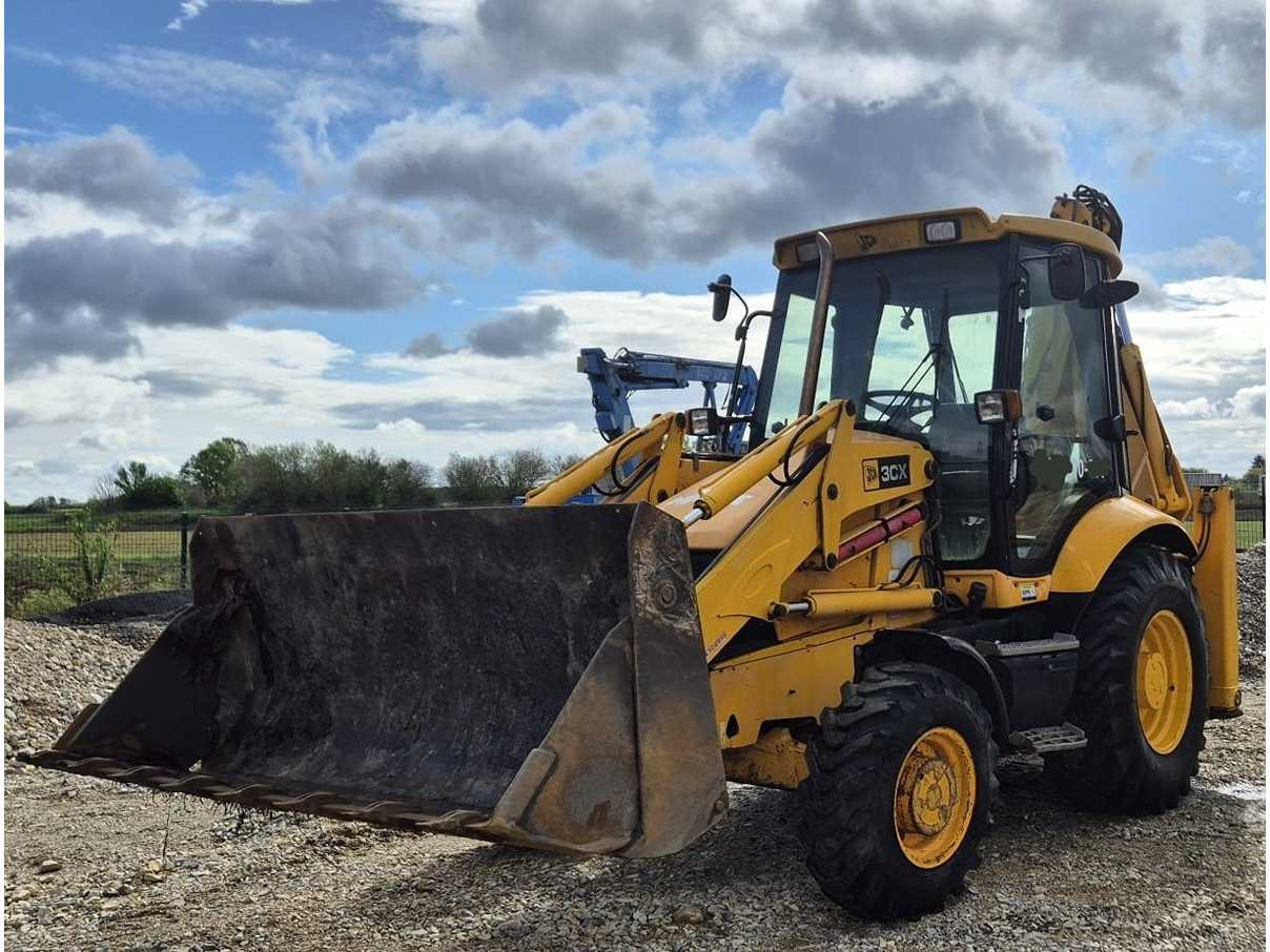 JCB 3CX-4T - Tractopelle: photos 5 JCB 3CX-4T - Tractopelle: photos 5