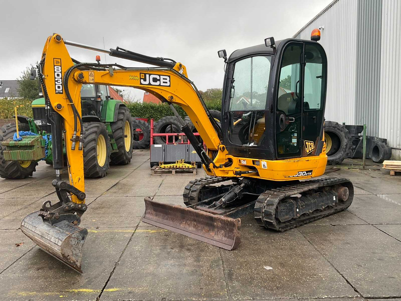 JCB 8030ZTS - Mini pelle: photos 2 JCB 8030ZTS - Mini pelle: photos 2
