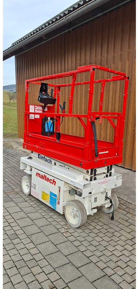 JLG - 1532 - E3 - 2001 - SCISSOR LIFT - Nacelle: photos 2 JLG - 1532 - E3 - 2001 - SCISSOR LIFT - Nacelle: photos 2