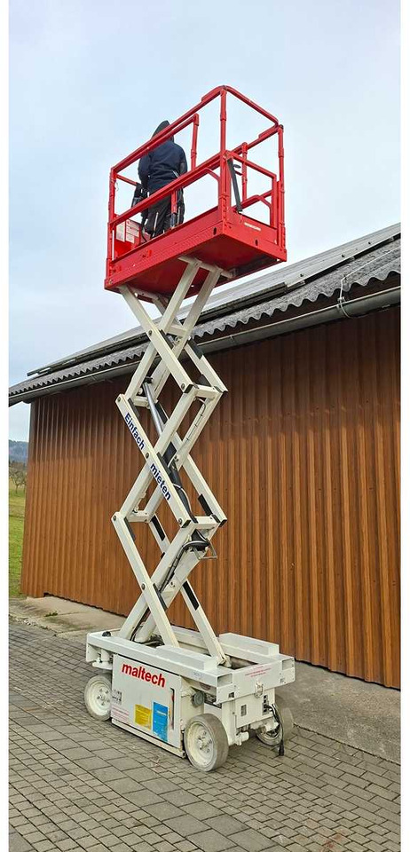 JLG - 1532 - E3 - 2001 - SCISSOR LIFT - Nacelle: photos 3 JLG - 1532 - E3 - 2001 - SCISSOR LIFT - Nacelle: photos 3