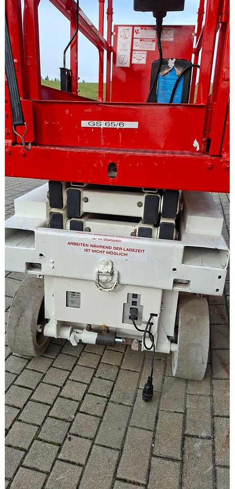 JLG - 1532 - E3 - 2001 - SCISSOR LIFT - Nacelle: photos 5 JLG - 1532 - E3 - 2001 - SCISSOR LIFT - Nacelle: photos 5