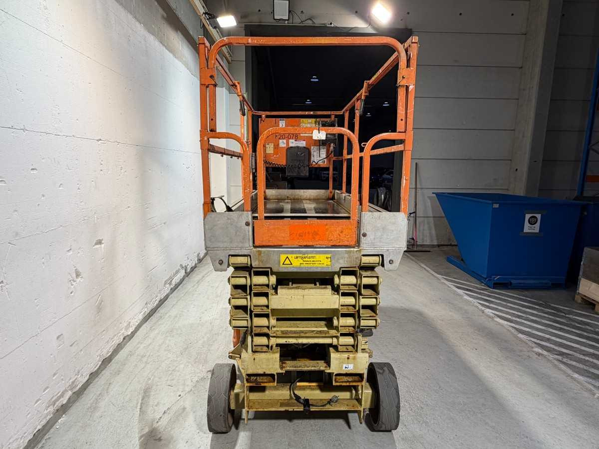 JLG - 2011 - 3246ES - AERIAL PLATFORM - Nacelle: photos 4 JLG - 2011 - 3246ES - AERIAL PLATFORM - Nacelle: photos 4