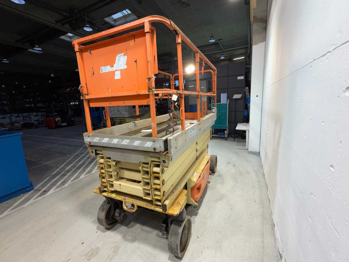 JLG - 2012 - 3246ES - AERIAL PLATFORM - Nacelle: photos 4 JLG - 2012 - 3246ES - AERIAL PLATFORM - Nacelle: photos 4