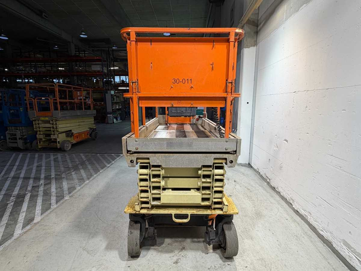 JLG - 2012 - 3246ES - AERIAL PLATFORM - Nacelle: photos 5 JLG - 2012 - 3246ES - AERIAL PLATFORM - Nacelle: photos 5