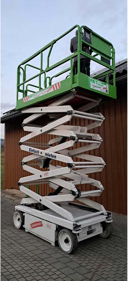 JLG - 3246 - 2000 - AERIAL WORK PLATFORM - Nacelle: photos 2 JLG - 3246 - 2000 - AERIAL WORK PLATFORM - Nacelle: photos 2