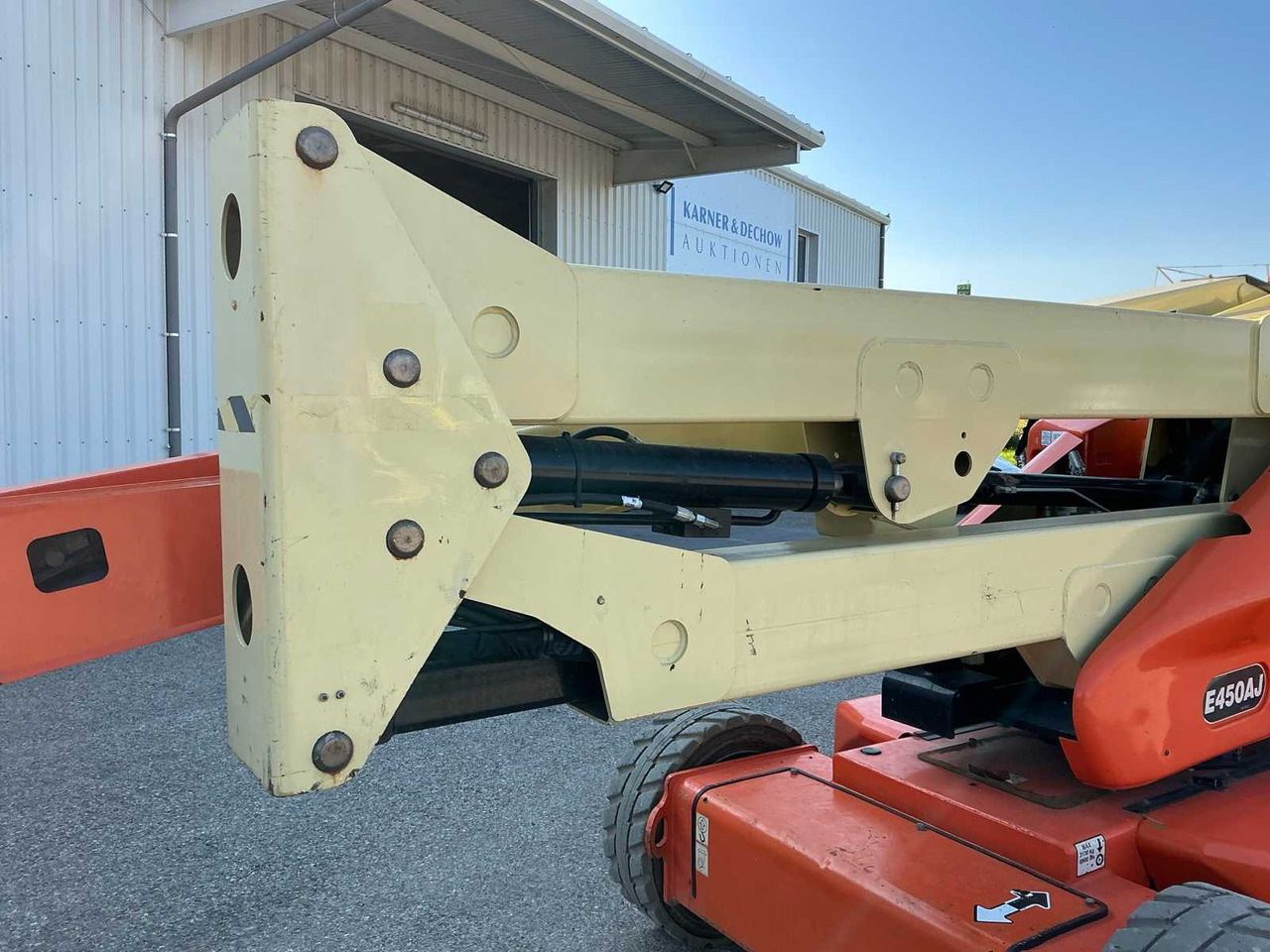 JLG E450AJ - Nacelle: photos 5 JLG E450AJ - Nacelle: photos 5