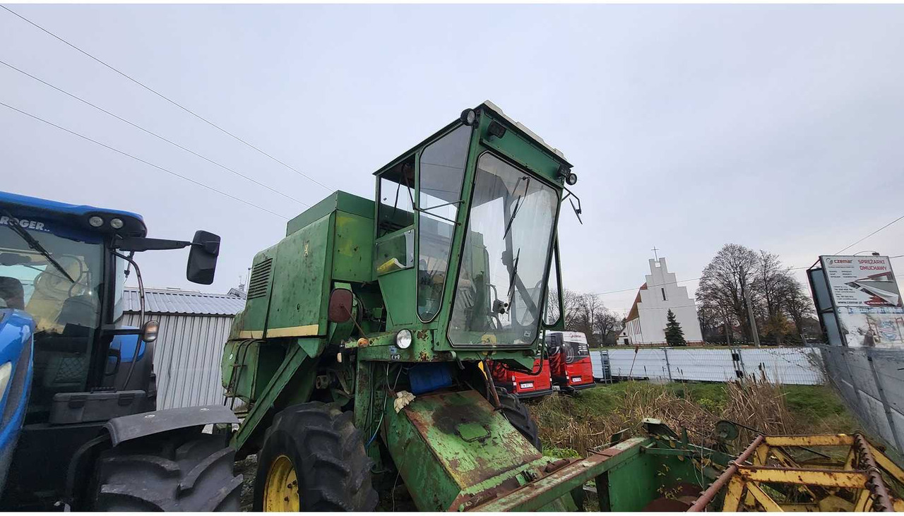 JOHN DEERE 950 COMBINE HARVESTER - Moissonneuse-batteuse: photos 5 JOHN DEERE 950 COMBINE HARVESTER - Moissonneuse-batteuse: photos 5