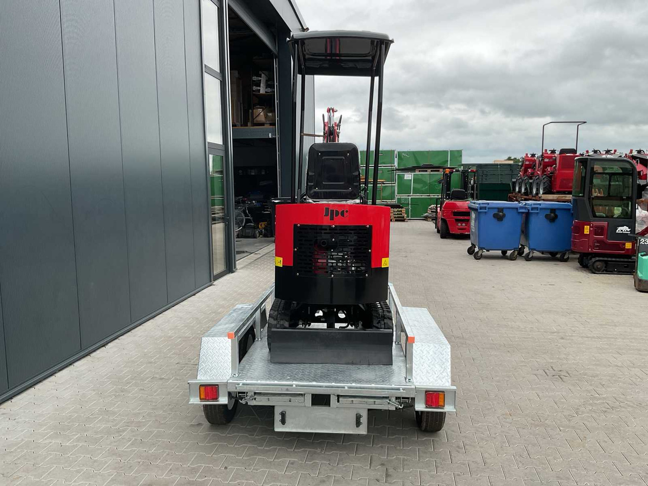 JPC HT12 met aanhangwagen - Tractopelle: photos 4 JPC HT12 met aanhangwagen - Tractopelle: photos 4