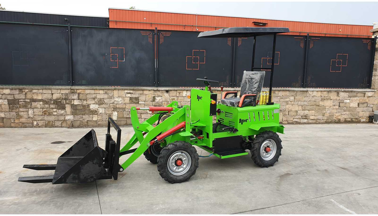 JPC ME18 4X4 WHEEL LOADER - Chargeuse sur pneus: photos 1 JPC ME18 4X4 WHEEL LOADER - Chargeuse sur pneus: photos 1