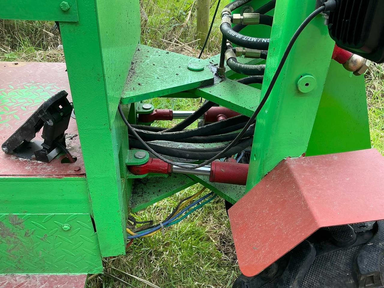 Chargeuse sur pneus JPC ME18 SHOVEL: photos 13