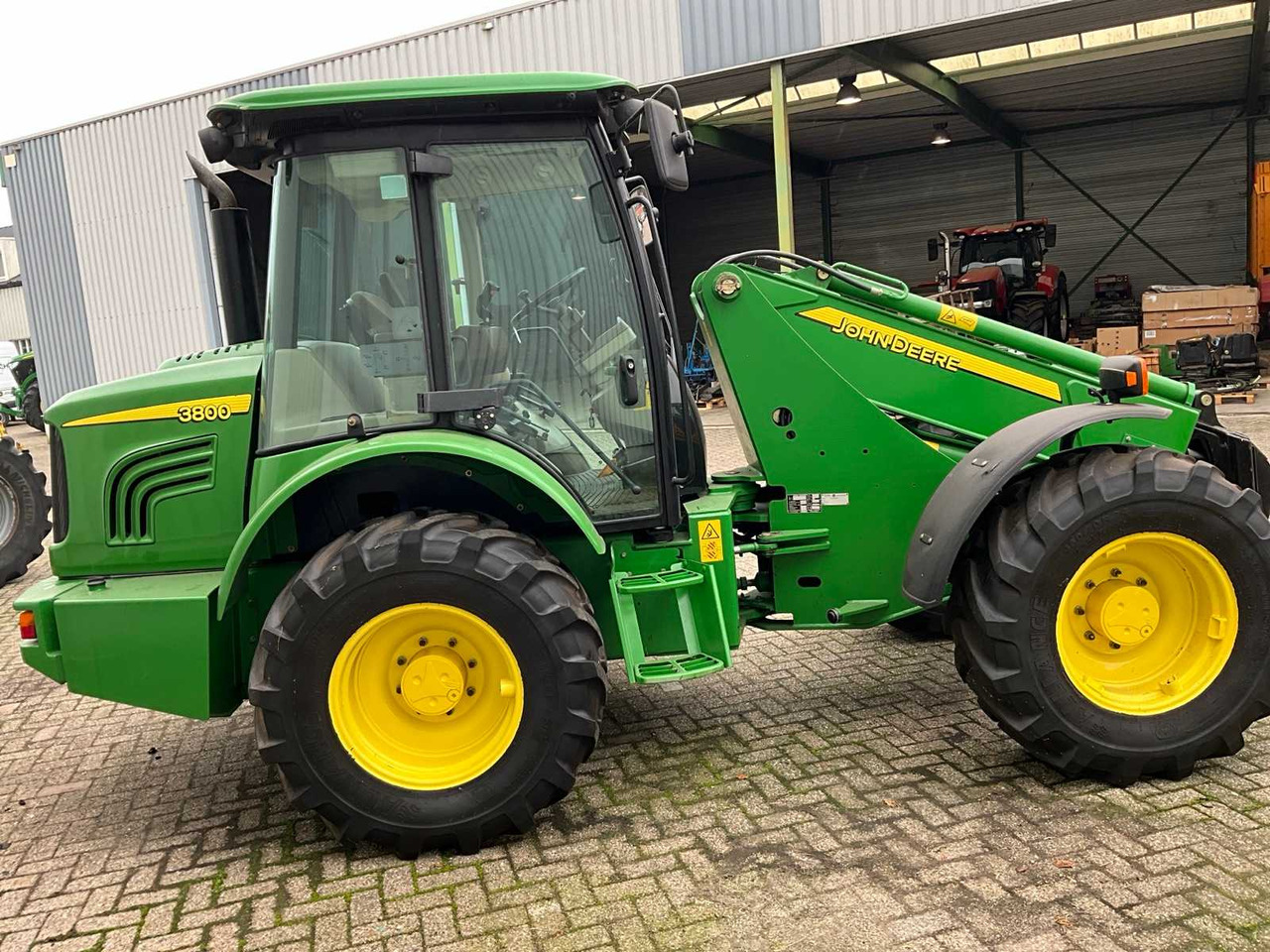 John Deere 3800 - Chargeuse sur pneus: photos 3 John Deere 3800 - Chargeuse sur pneus: photos 3
