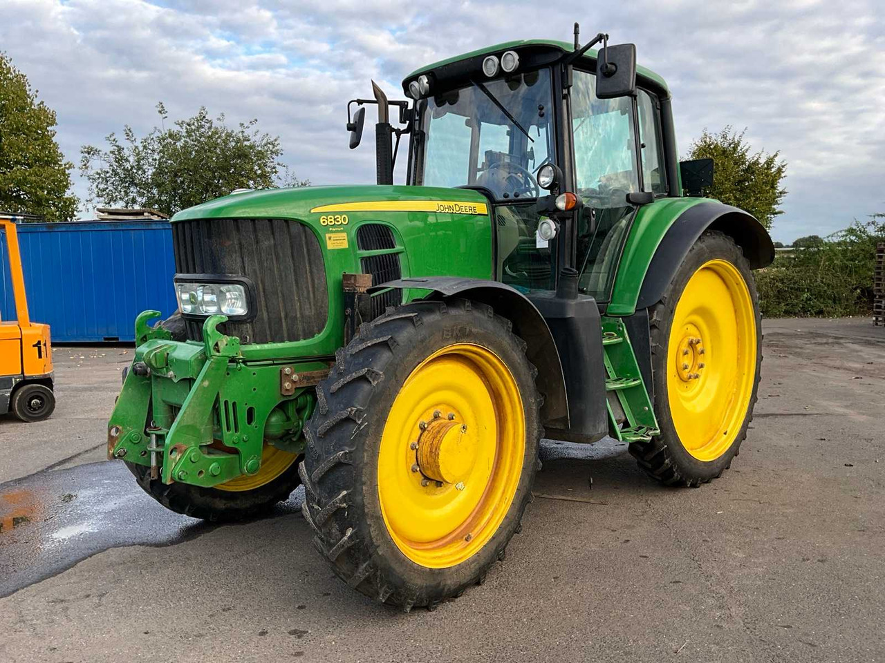 John Deere 6830 Premium - Tracteur agricole: photos 1 John Deere 6830 Premium - Tracteur agricole: photos 1