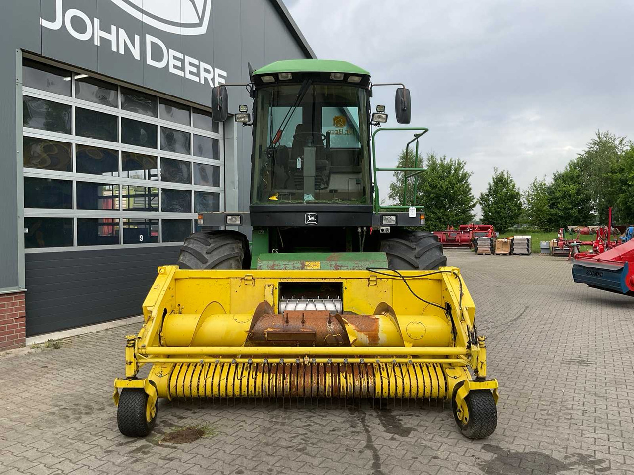 John Deere 6910 - Ensileuse: photos 3 John Deere 6910 - Ensileuse: photos 3