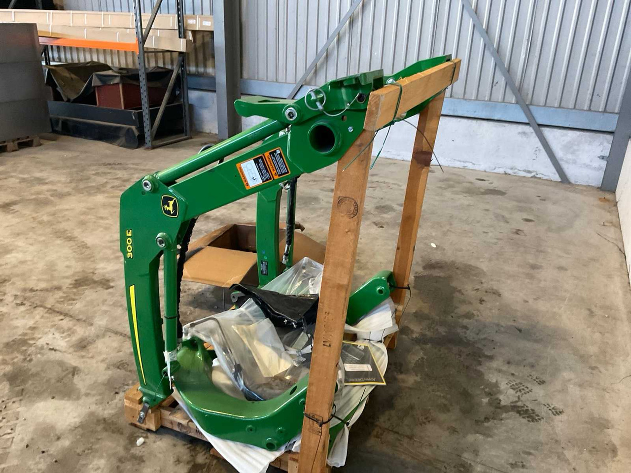 John Deere - Chargeur frontal pour tracteur: photos 4 John Deere - Chargeur frontal pour tracteur: photos 4