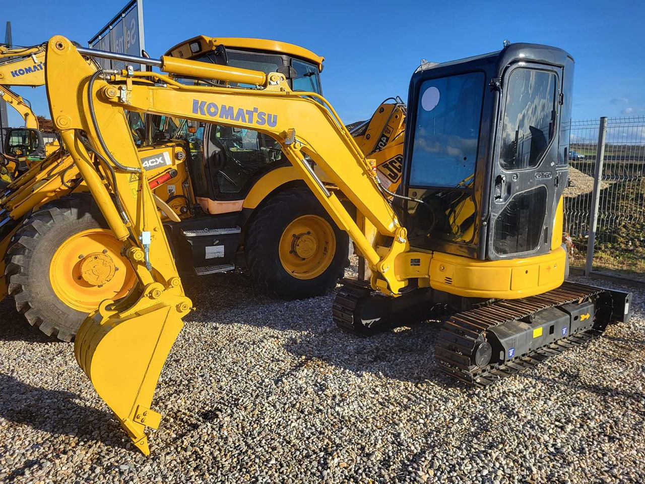 KOMATSU PC 35 - Mini pelle: photos 2 KOMATSU PC 35 - Mini pelle: photos 2