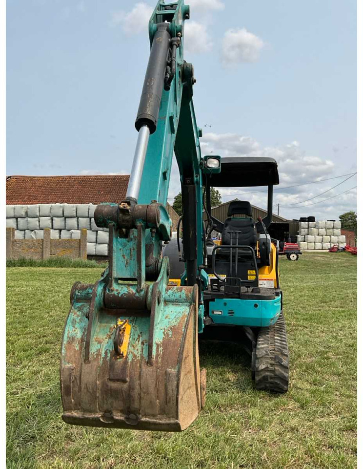 KUBOTA U-30-5 MIDI CRAWLER EXCAVATOR - Pelle: photos 2 KUBOTA U-30-5 MIDI CRAWLER EXCAVATOR - Pelle: photos 2