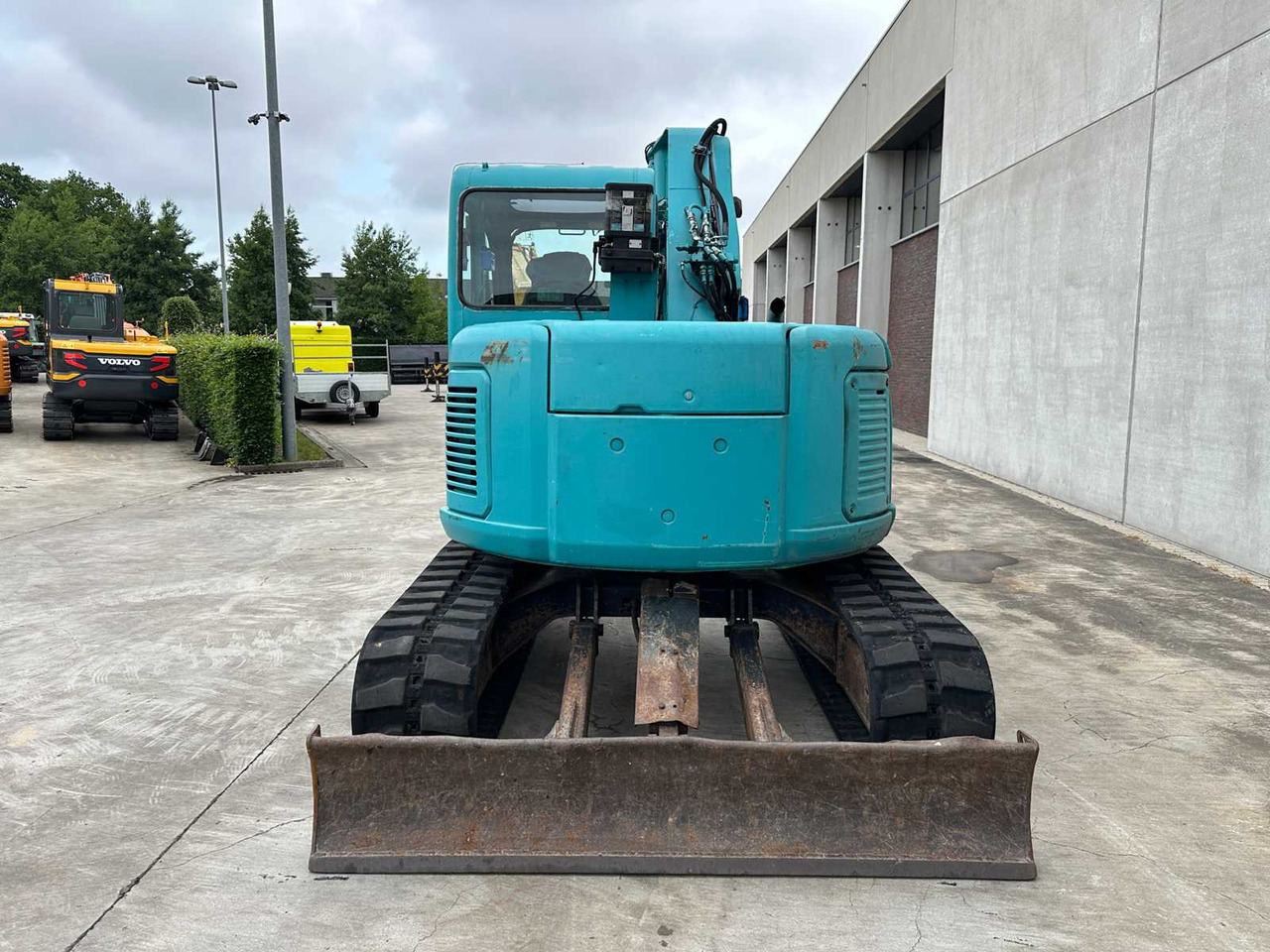 Kobelco SK70SR - Pelle sur chenille: photos 5 Kobelco SK70SR - Pelle sur chenille: photos 5