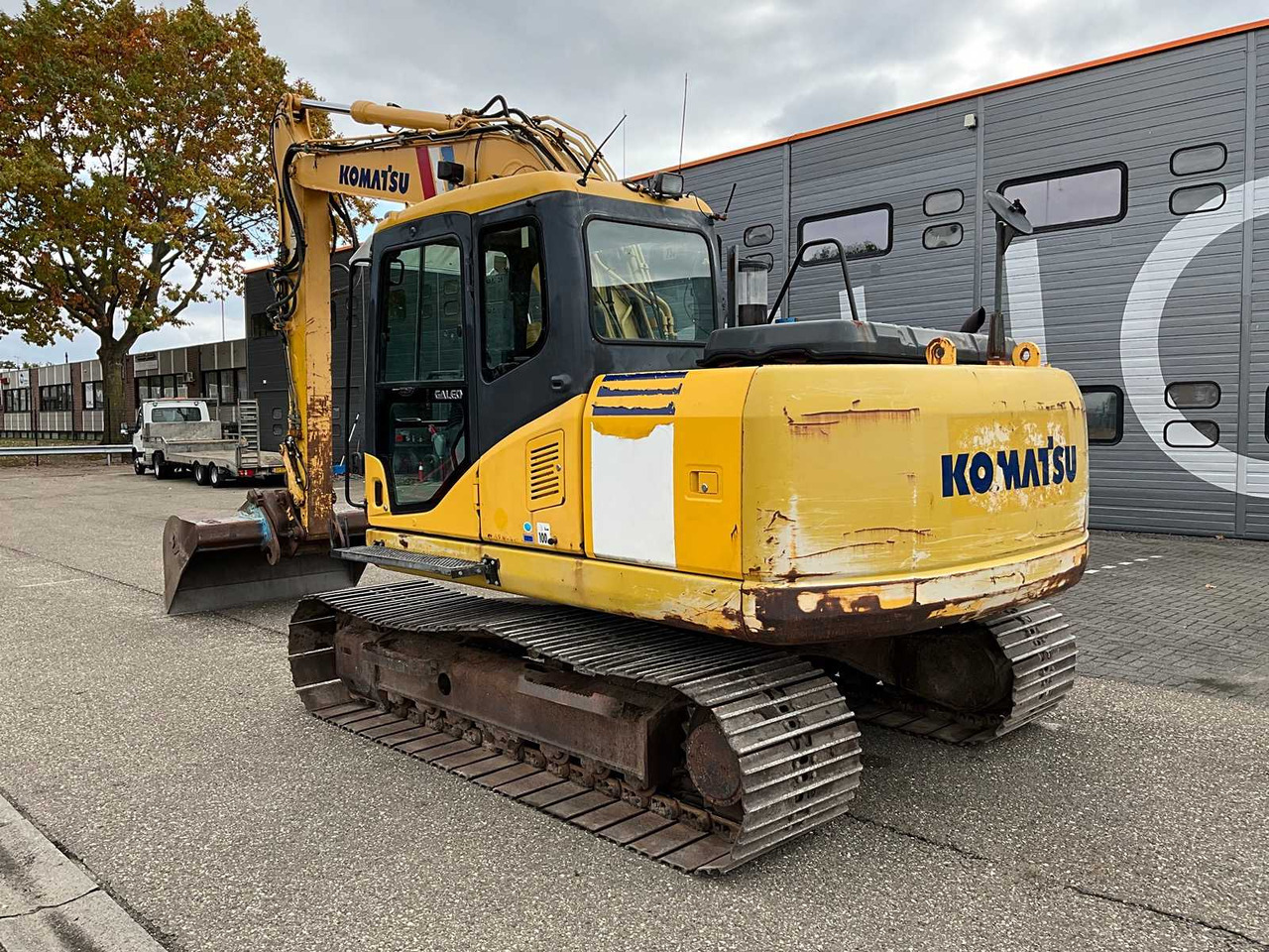 Komatsu PC130-7 - Pelle sur chenille: photos 3 Komatsu PC130-7 - Pelle sur chenille: photos 3