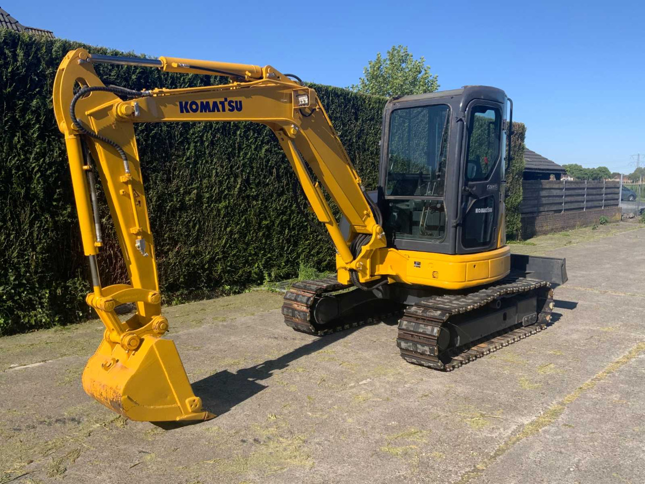 Komatsu PC40MR-3 - Pelle sur chenille: photos 2 Komatsu PC40MR-3 - Pelle sur chenille: photos 2