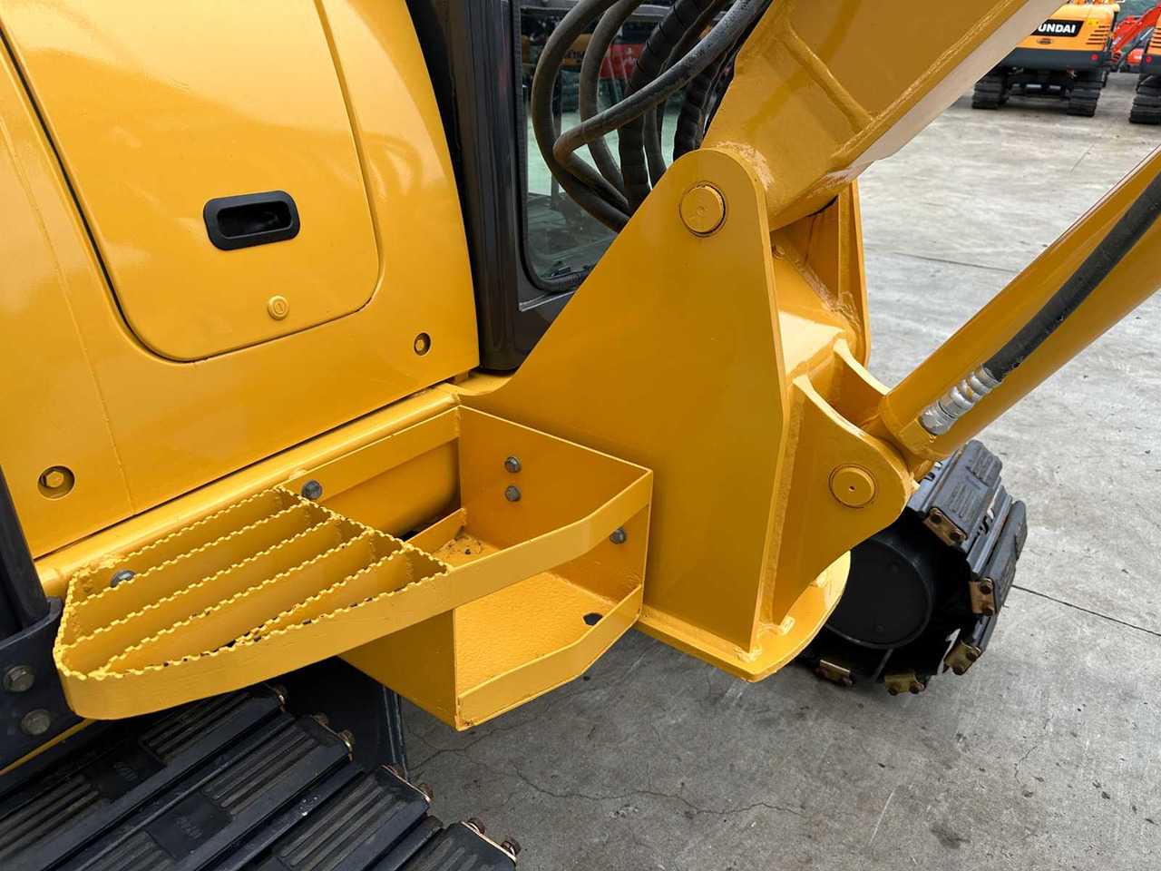 Pelle sur chenille Komatsu PC56-7: photos 9