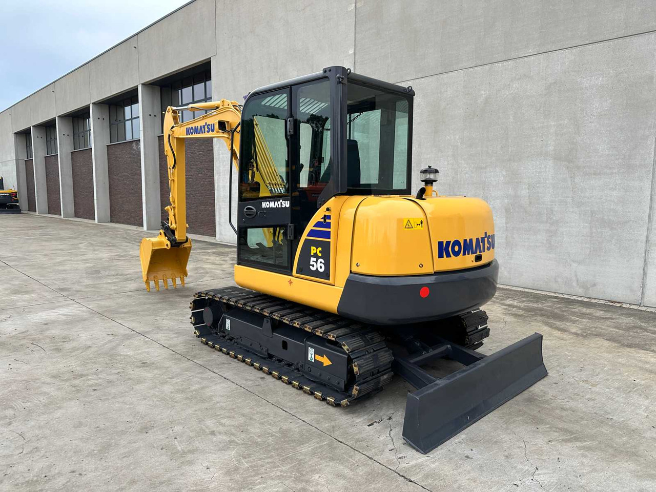 Pelle sur chenille Komatsu PC56-7: photos 6