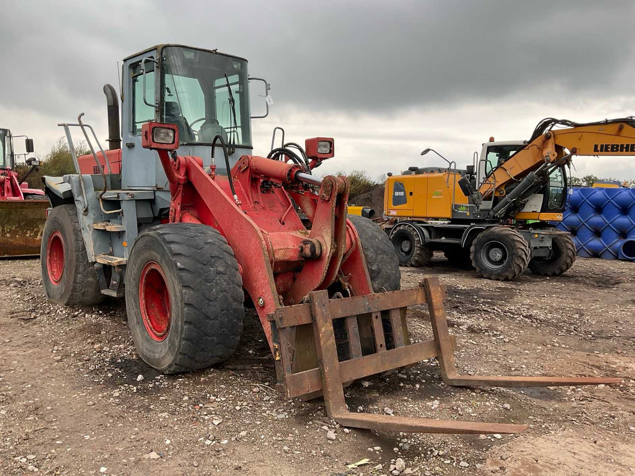 Komatsu WH320-3H - Chargeuse sur pneus: photos 4 Komatsu WH320-3H - Chargeuse sur pneus: photos 4