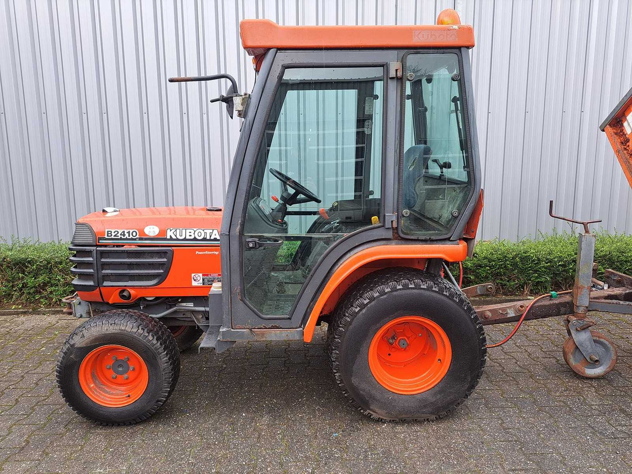Kubota B2410 - Micro tracteur: photos 4 Kubota B2410 - Micro tracteur: photos 4