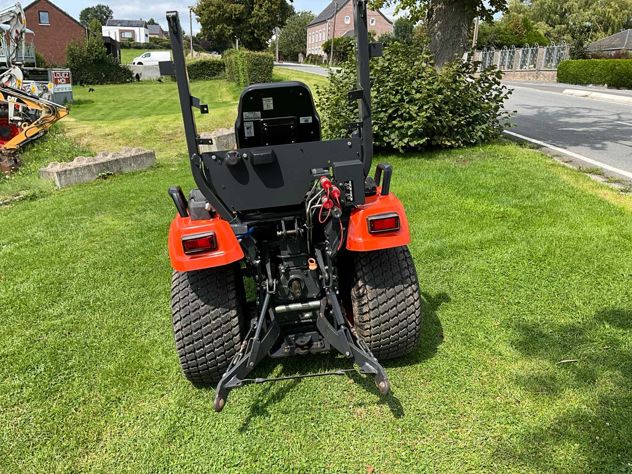 Kubota Bx261 - Tracteur communal: photos 4 Kubota Bx261 - Tracteur communal: photos 4