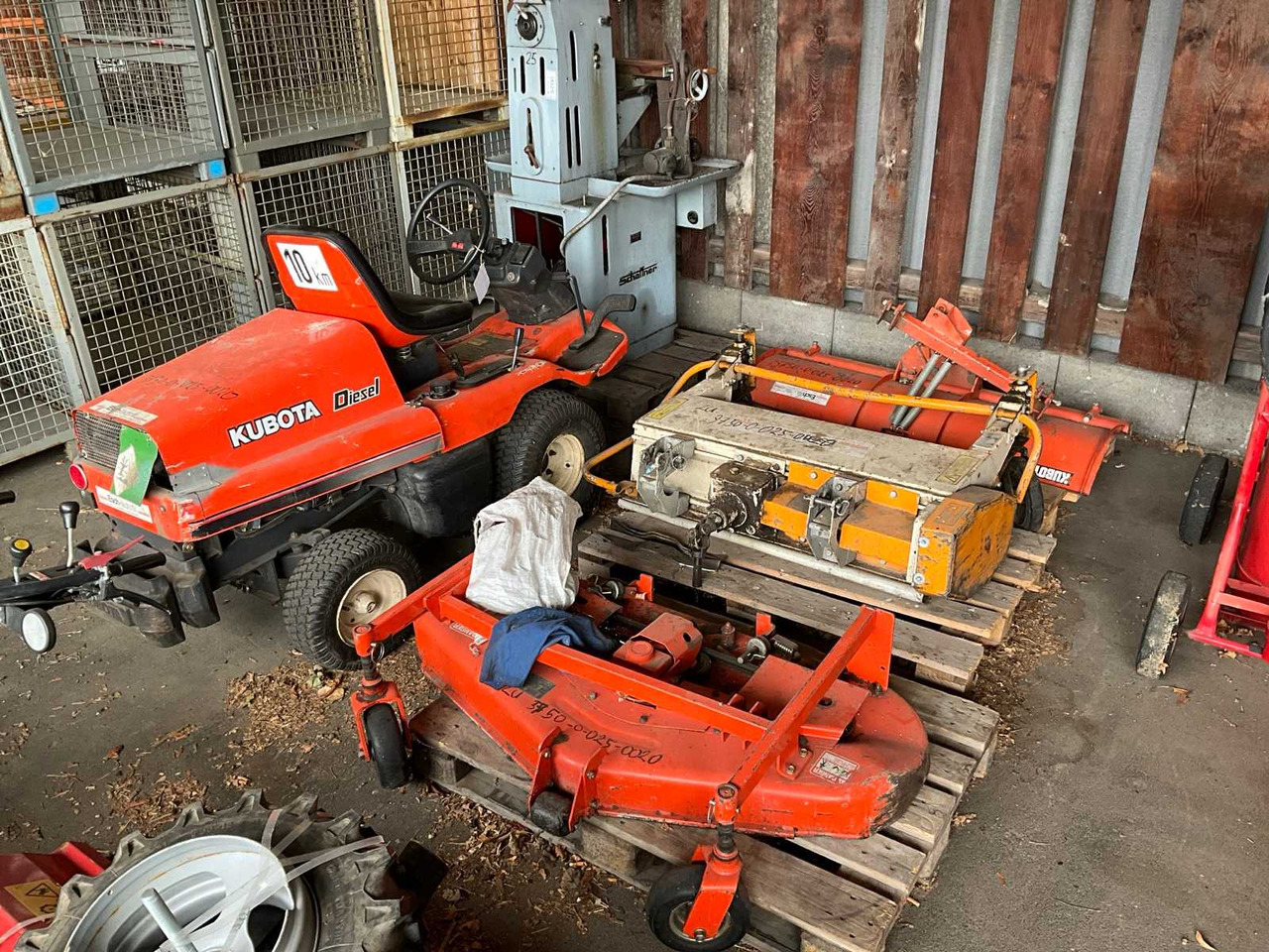 Kubota F1900 - Matériel de jardinage: photos 1 Kubota F1900 - Matériel de jardinage: photos 1