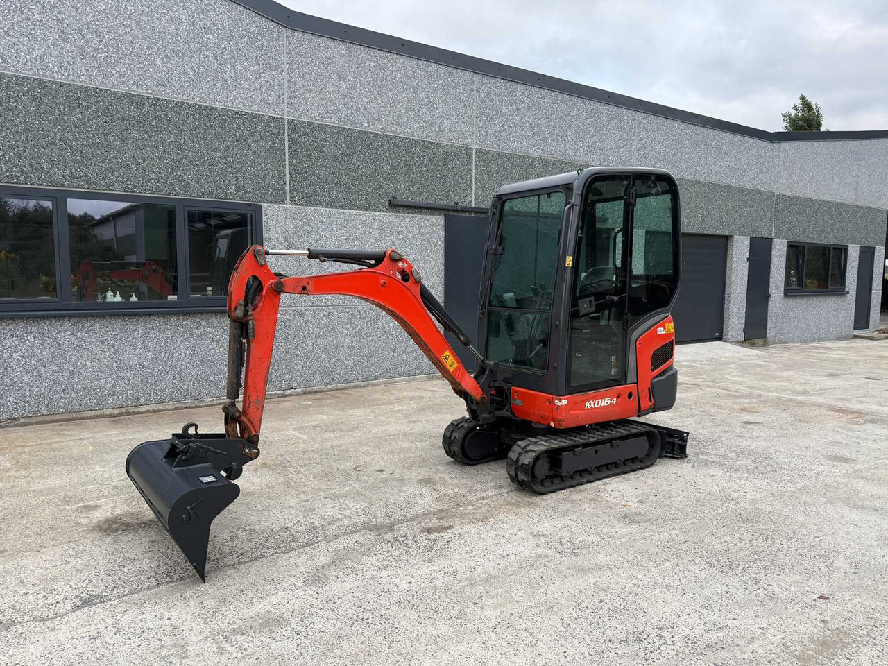 Kubota KX 016-4 - Mini pelle: photos 1 Kubota KX 016-4 - Mini pelle: photos 1