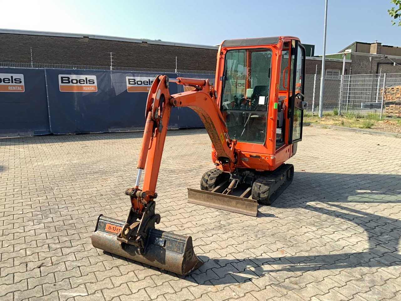 Kubota KX016-4 - Mini pelle: photos 2 Kubota KX016-4 - Mini pelle: photos 2