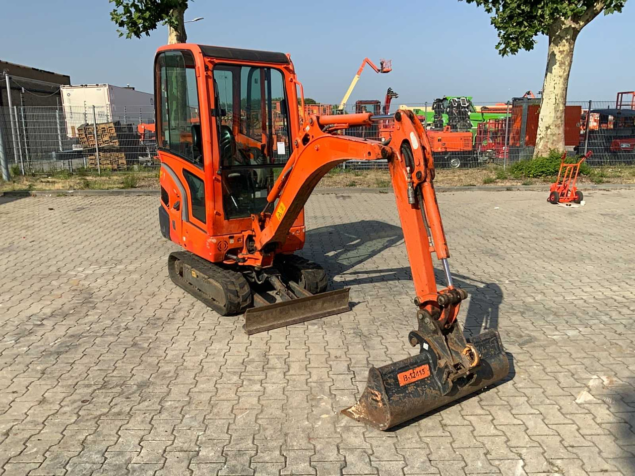 Kubota KX016-4 - Mini pelle: photos 3 Kubota KX016-4 - Mini pelle: photos 3