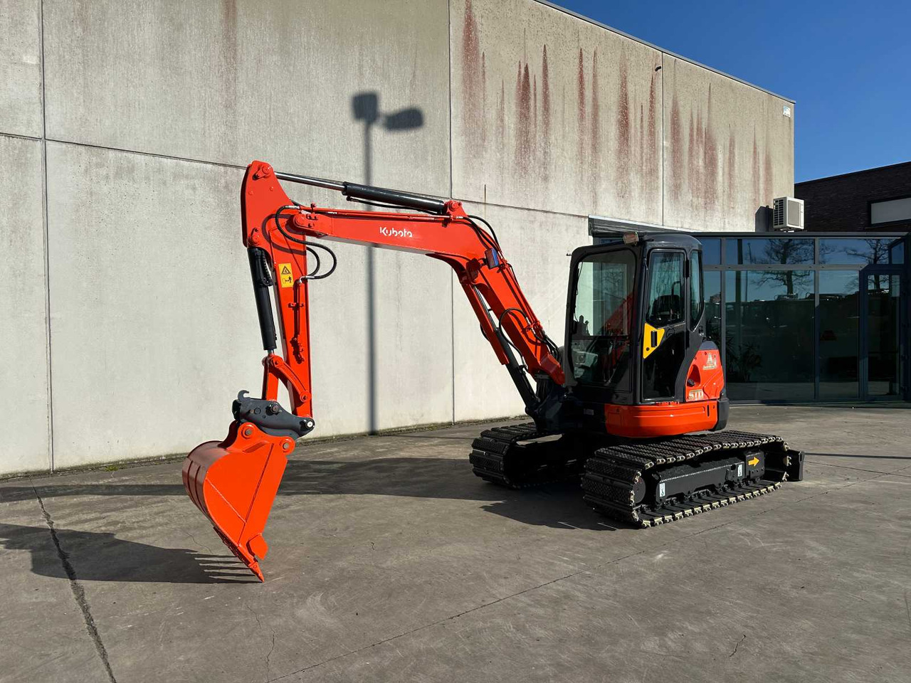 Kubota KX155-3 - Pelle sur chenille: photos 1 Kubota KX155-3 - Pelle sur chenille: photos 1