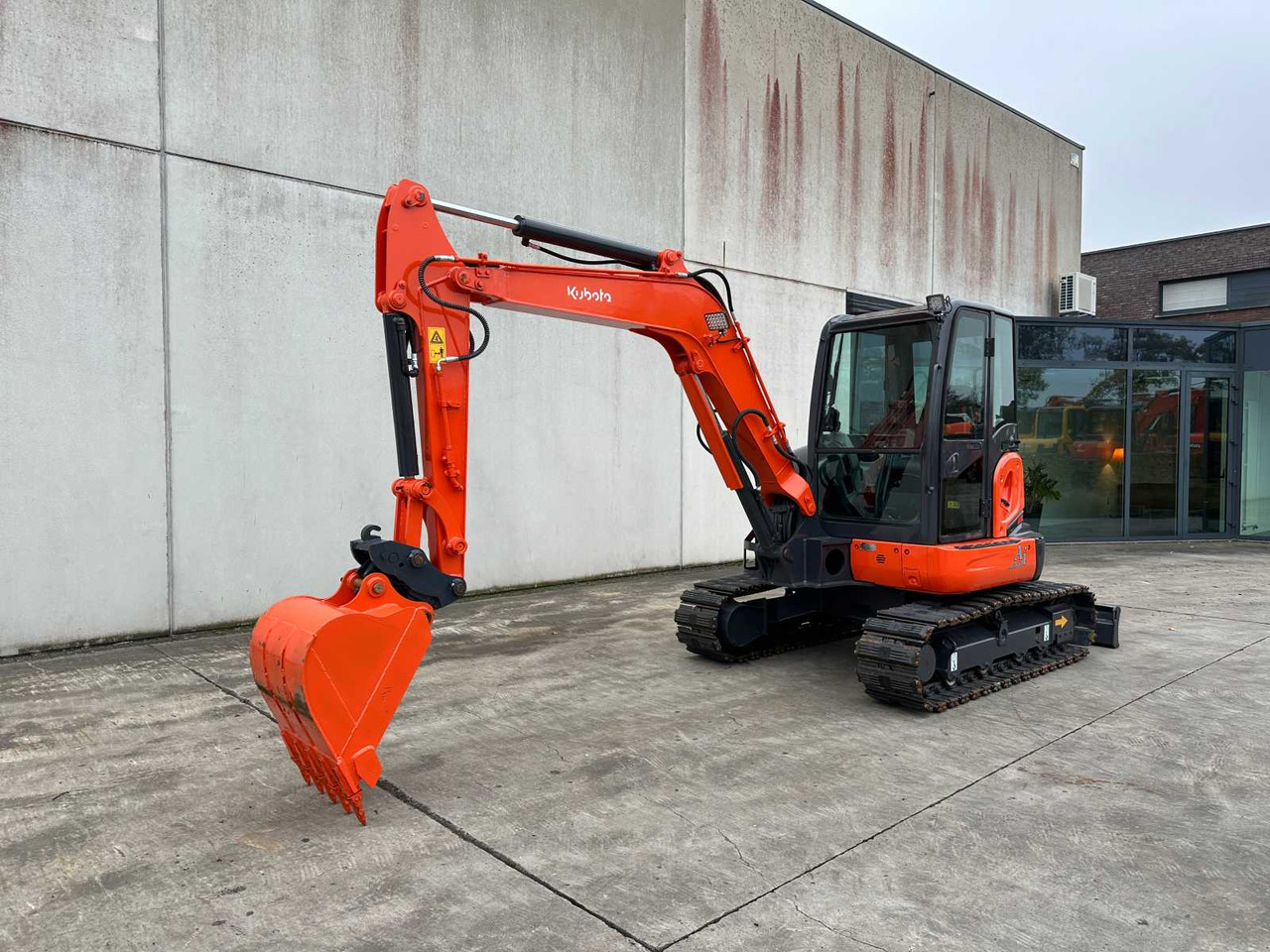 Kubota KX155-5 - Pelle sur chenille: photos 1 Kubota KX155-5 - Pelle sur chenille: photos 1
