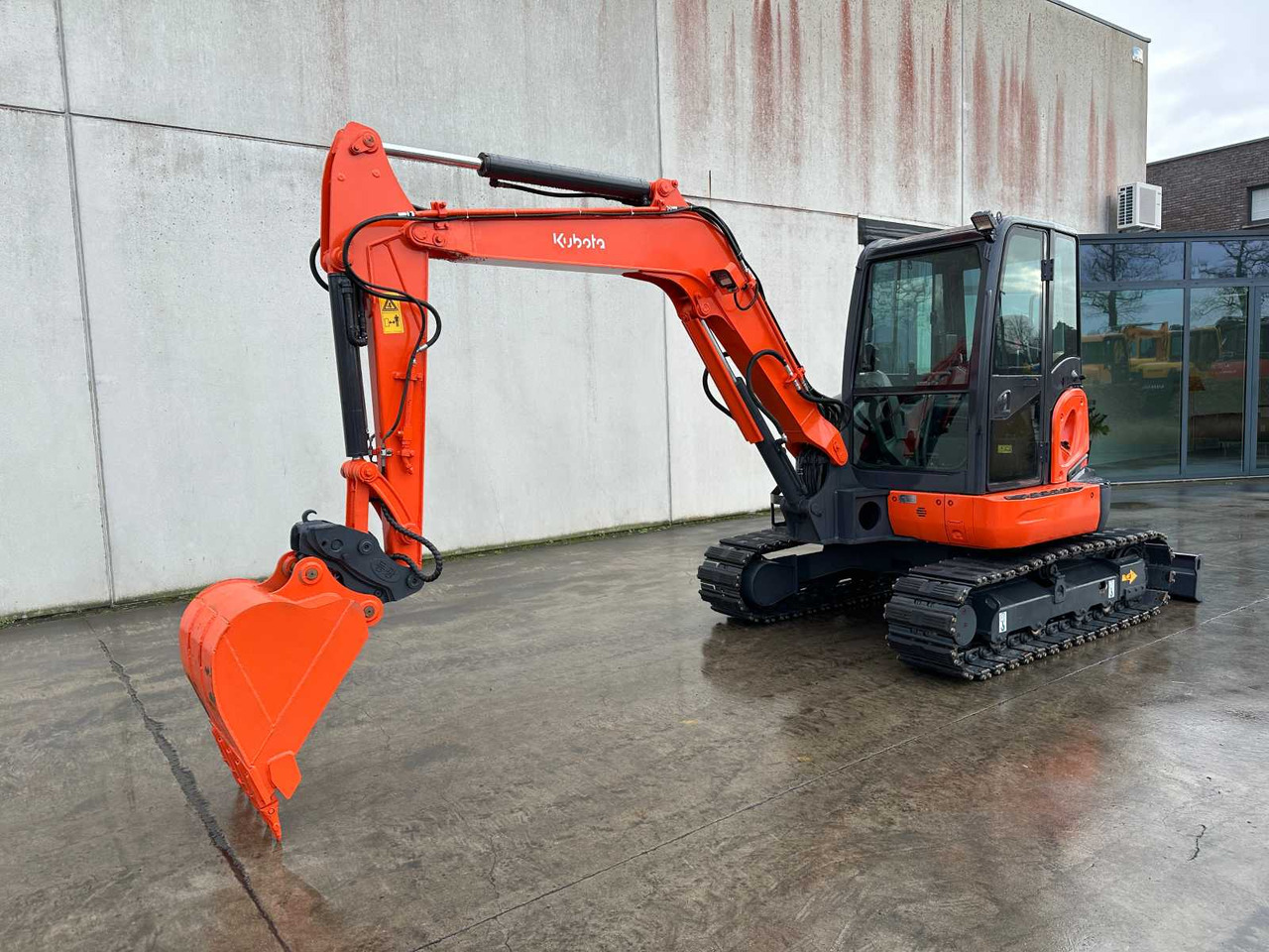 Kubota KX155-5 - Pelle sur chenille: photos 1 Kubota KX155-5 - Pelle sur chenille: photos 1
