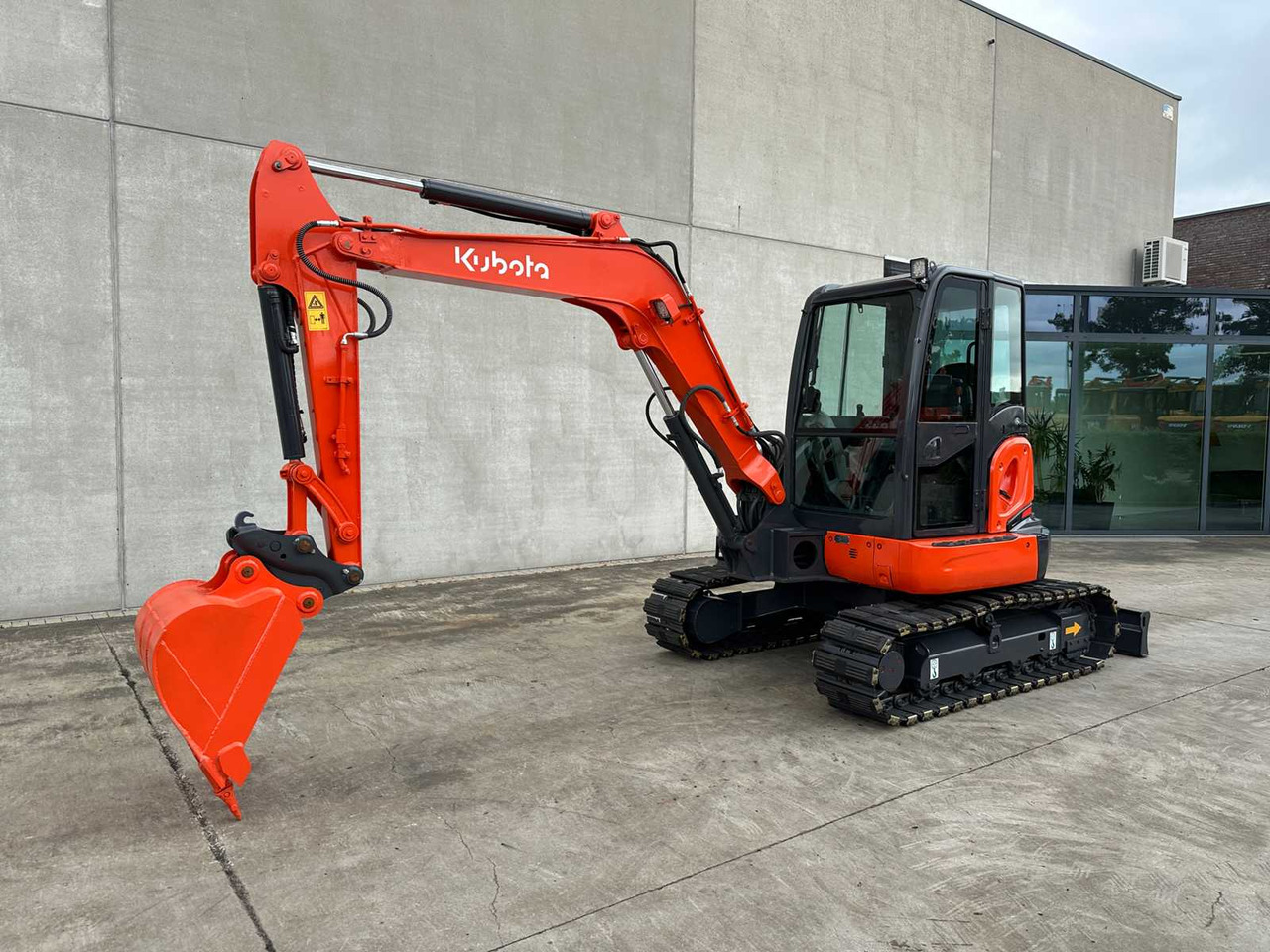 Kubota KX155-5 - Pelle sur chenille: photos 1 Kubota KX155-5 - Pelle sur chenille: photos 1