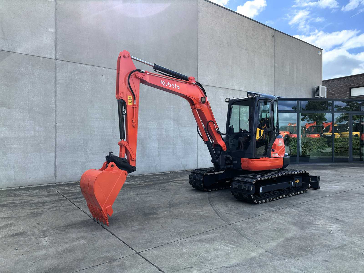 Kubota KX161-3 - Pelle sur chenille: photos 1 Kubota KX161-3 - Pelle sur chenille: photos 1