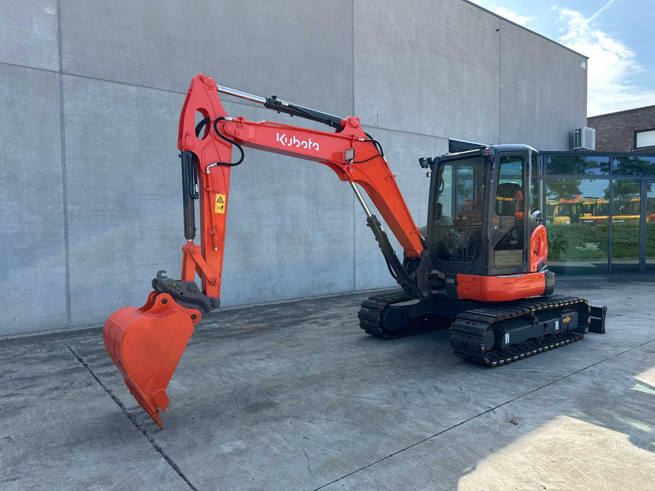 Kubota KX163-5 - Pelle sur chenille: photos 1 Kubota KX163-5 - Pelle sur chenille: photos 1