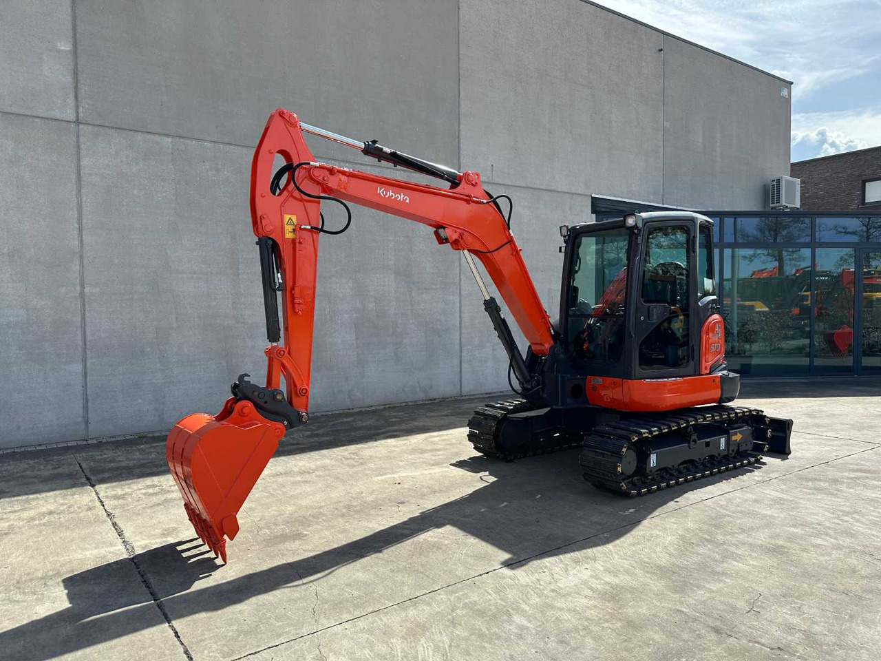 Kubota KX165-5 - Pelle sur chenille: photos 1 Kubota KX165-5 - Pelle sur chenille: photos 1