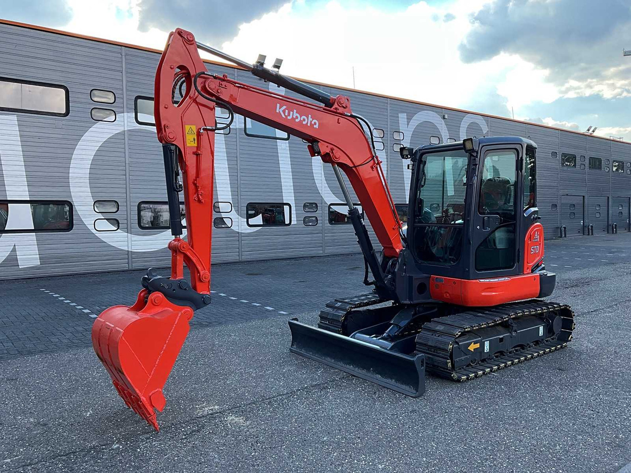 Kubota KX165-5 - Pelle sur chenille: photos 1 Kubota KX165-5 - Pelle sur chenille: photos 1