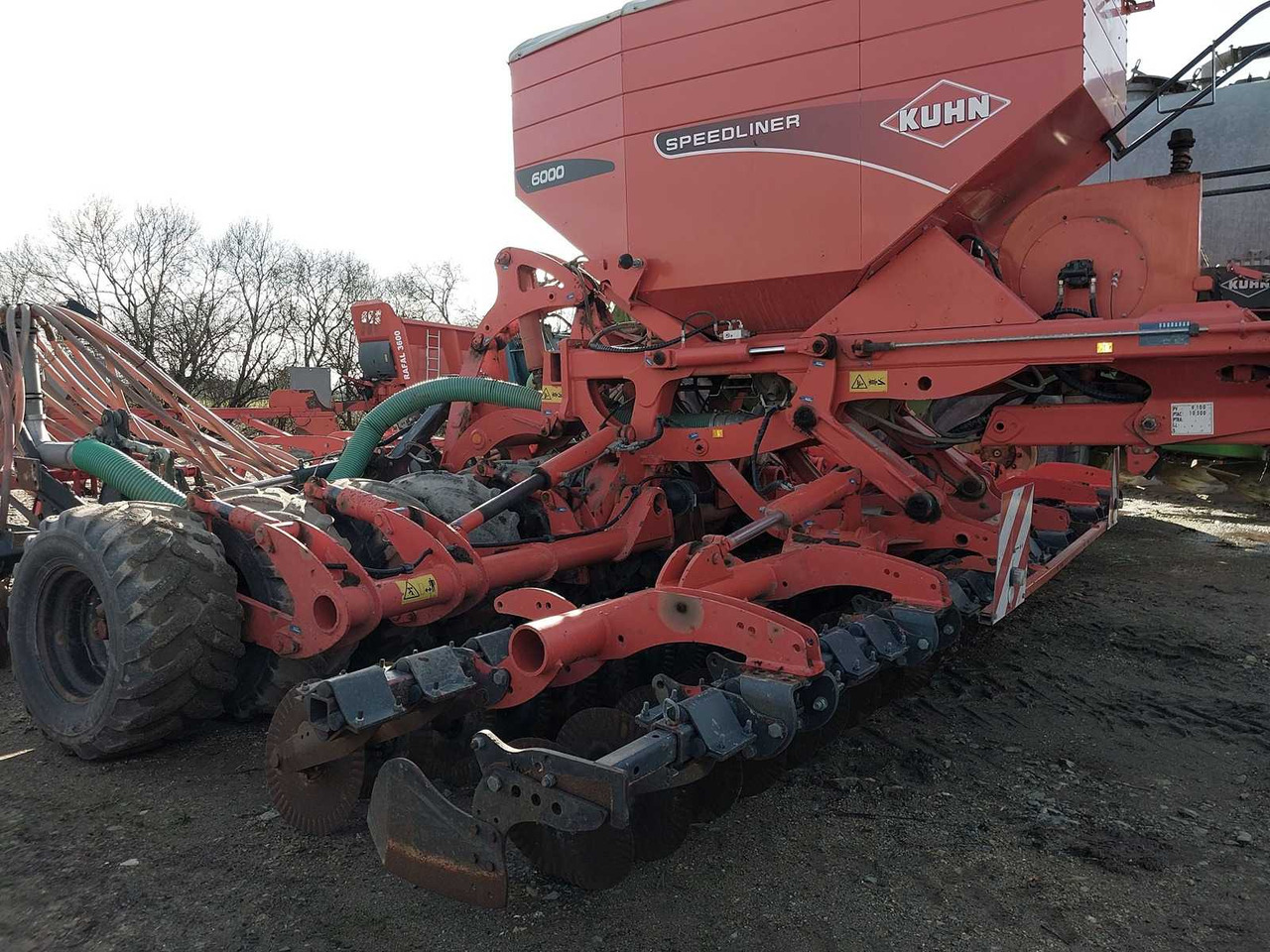 Kuhn Speedliner 6000 - Semoir/ Planteuse: photos 4 Kuhn Speedliner 6000 - Semoir/ Planteuse: photos 4